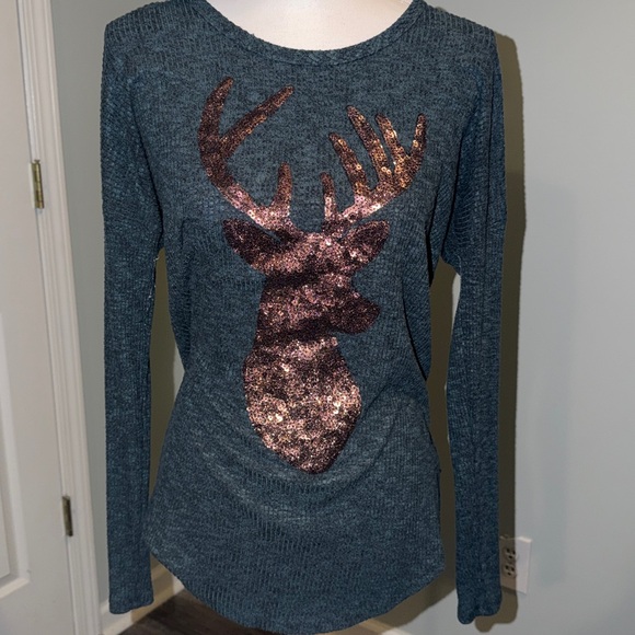 Altar'd State Tops - Altar'd State Green Long Sleeve Tee with Sequin Deer